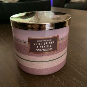 Bath & Body Works White Balsam & Vanilla Candle